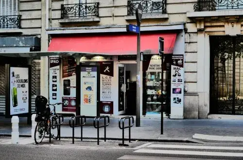 L'atelier des smartphones Réparation téléphone PC et Mac à16